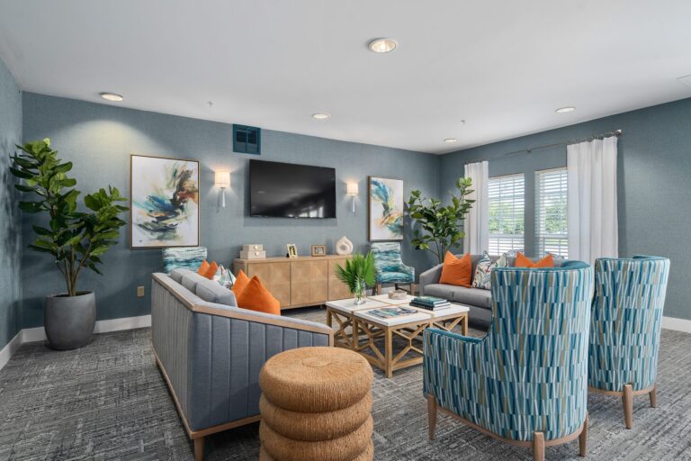 Resident lounge at Gentry Park Orlando senior living